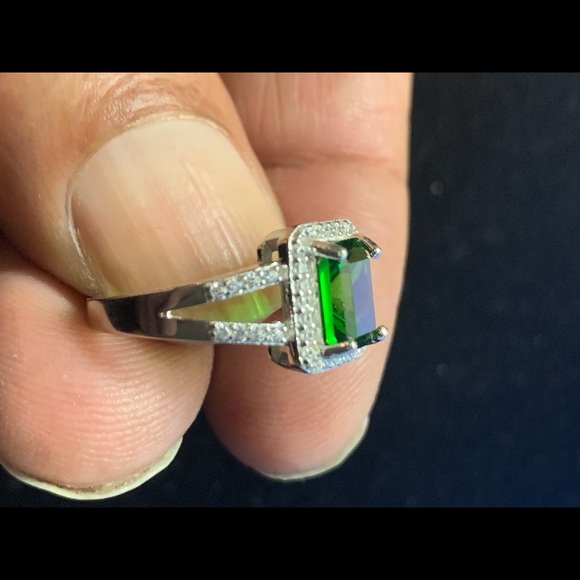 Ring - Picture 4 of 6